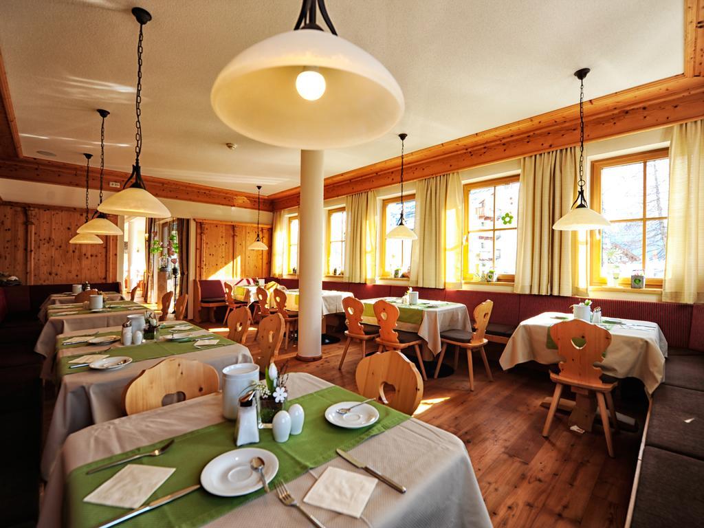 Hotel Roeck Garni Fiss Zewnętrze zdjęcie