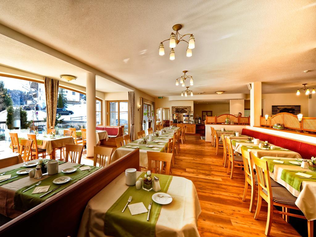 Hotel Roeck Garni Fiss Zewnętrze zdjęcie