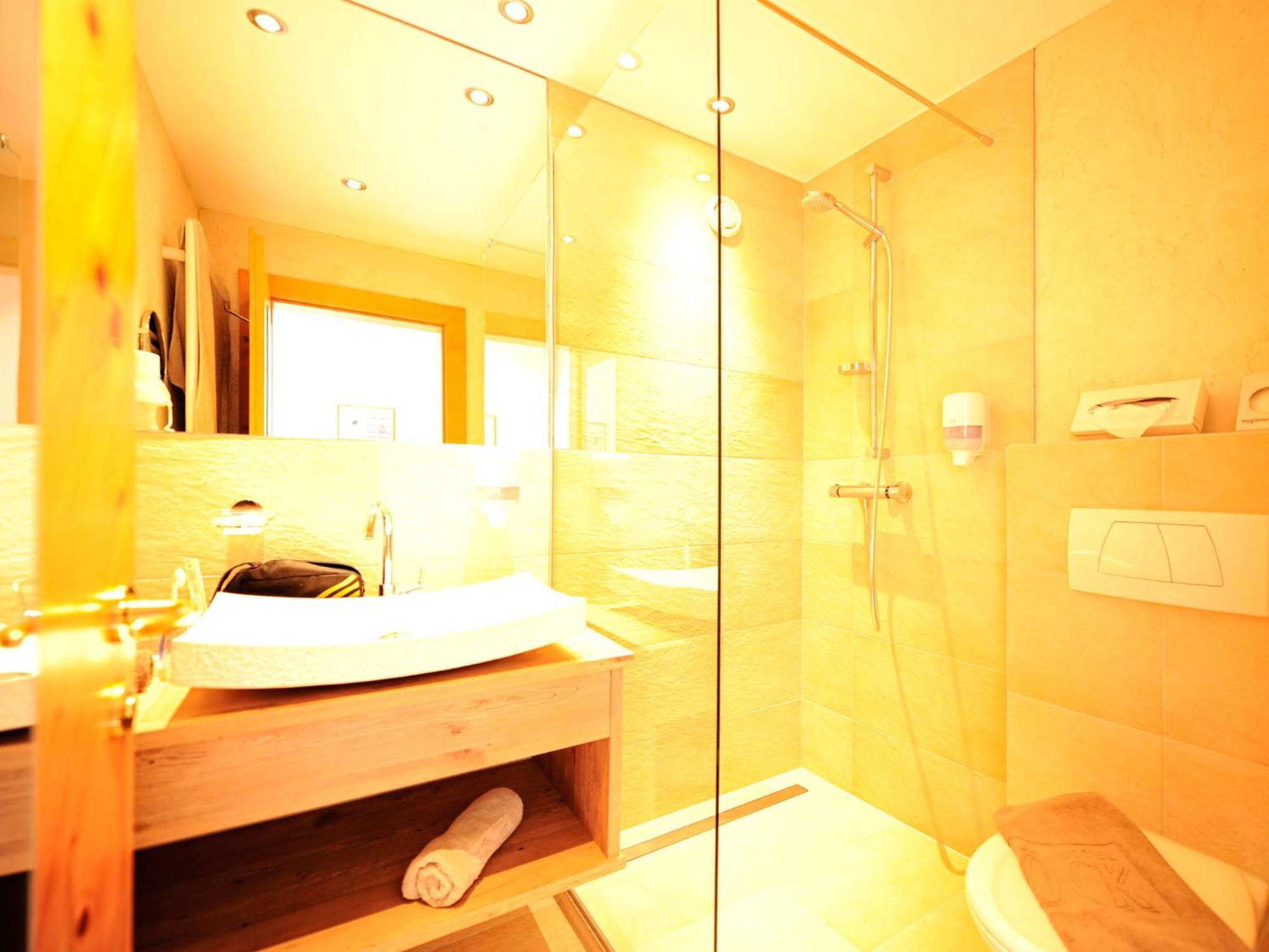 Hotel Roeck Garni Fiss Zewnętrze zdjęcie